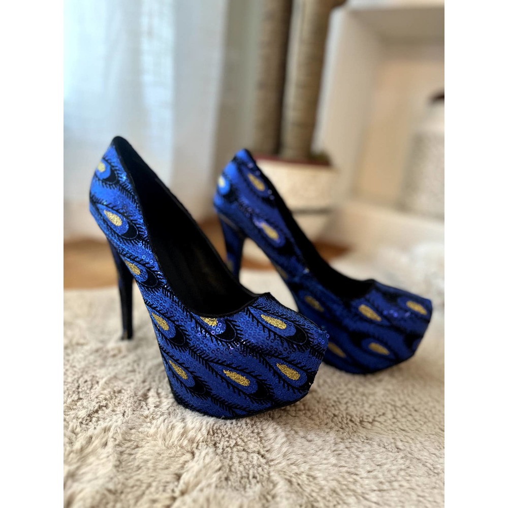 Peacock seguin Shi by Journeys pumps